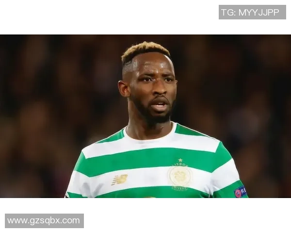 足球明星甘索精彩瞬间回顾与个人风采展示的全景图片集